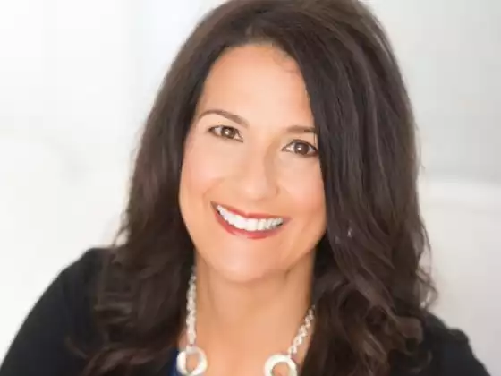 Tricia Silverman,
Health & Wellness
Expert at Nutrition Unwrapped Bundle